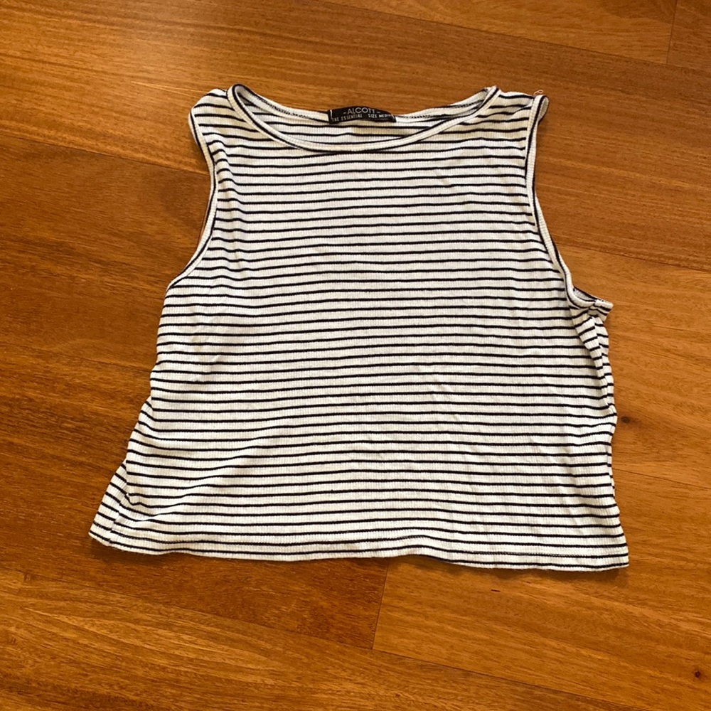 Black and White Stripped Stretch Knit Tank. Size Medium.
